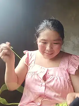 Snapshot of quynhkoolbae chatting on 22, 6, 2026 quynhkoolbae online show from 22, 6, 2026