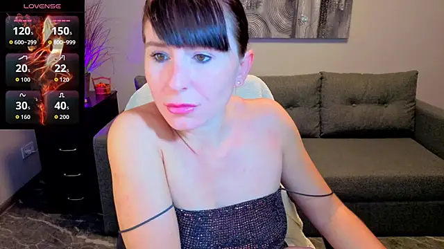 Betty Jone online show from 16, 11, 2025