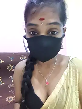 Snapshot of mounika26 chatting on 10, 9, 2025 mounika26 online show from 10, 9, 2025