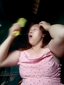 miumiu 00 online show from 11, 9, 2025