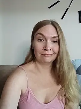 KisaVixen online show from 6, 4, 2026