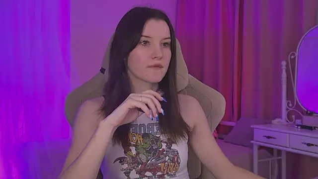 AgataWillis online show from 6, 3, 2026