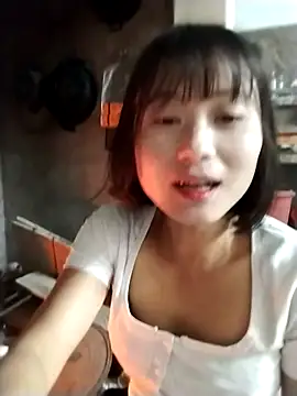 linda bae00 online show from 2, 12, 2025