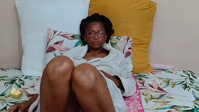 SugarPoppy24xxx online show from 4, 11, 2025