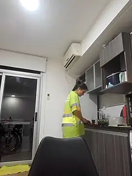 Danielaeliana online show from 28, 11, 2025