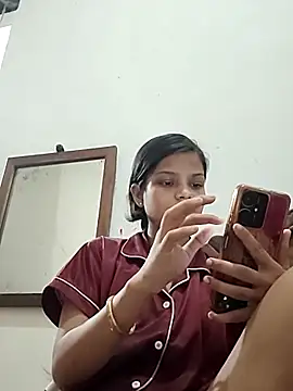 Snapshot of Komal0099 chatting on 10, 9, 2025 Komal0099 online show from 10, 9, 2025
