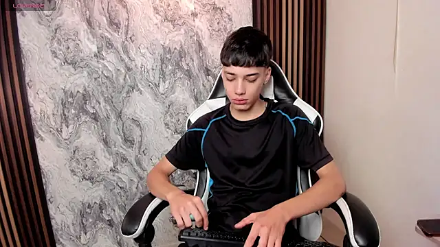 Snapshot of oblivion_deku chatting on 16, 11, 2025 oblivion deku online show from 16, 11, 2025