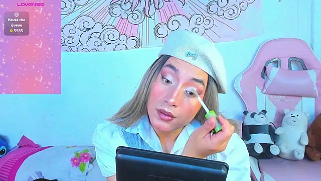 brihanna cooper online show from 24, 4, 2026