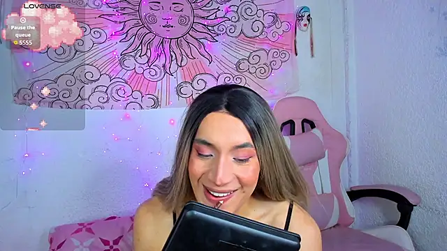 Snapshot of brihanna_cooper chatting on 19, 6, 2026 brihanna cooper online show from 19, 6, 2026