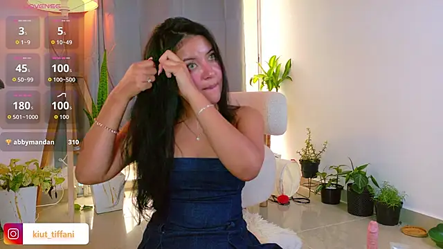 Kiut tiffanii online show from 18, 9, 2025