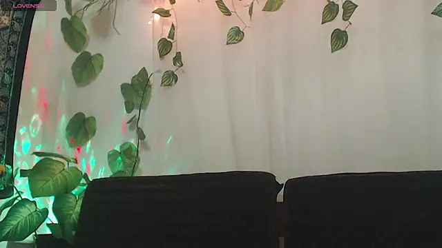 Snapshot of MysticNight_ chatting on 24, 10, 2025 MysticNight online show from 24, 10, 2025