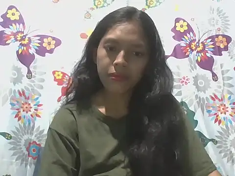 Snapshot of preggymom19 chatting on 14, 10, 2025 preggymom19 online show from 14, 10, 2025