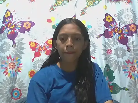 Snapshot of preggymom19 chatting on 19, 10, 2025 preggymom19 online show from 19, 10, 2025