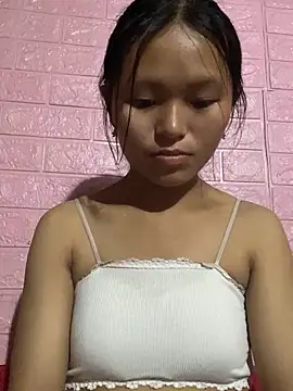 Snapshot of milo_bae chatting on 28, 10, 2025 milo bae online show from 28, 10, 2025