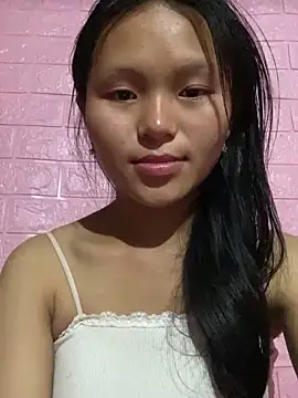 Snapshot of milo_bae chatting on 3, 11, 2025 milo bae online show from 3, 11, 2025