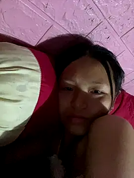 Snapshot of milo_bae chatting on 5, 11, 2025 milo bae online show from 5, 11, 2025