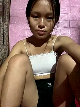 Snapshot of milo_bae chatting on 7, 11, 2025 milo bae online show from 7, 11, 2025