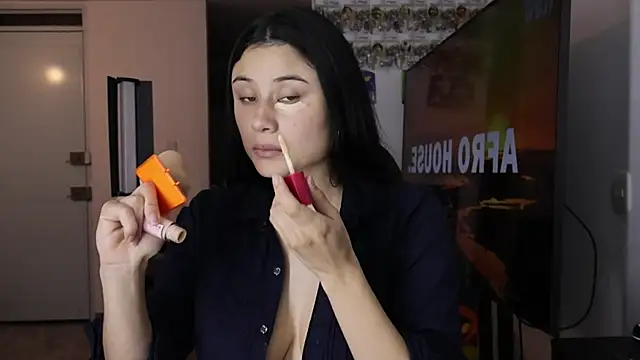 VioletaLorette online show from 8, 11, 2025