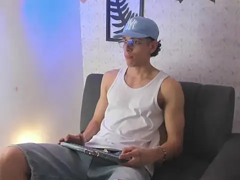 nicolai drake online show from 26, 10, 2025