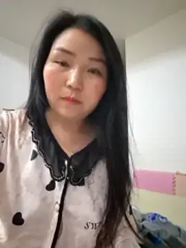 Snapshot of lingling5200 chatting on 26, 4, 2026 lingling5200 online show from 26, 4, 2026