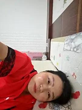 Snapshot of lingling5200 chatting on 2, 5, 2026 lingling5200 online show from 2, 5, 2026