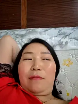 Snapshot of lingling5200 chatting on 8, 5, 2026 lingling5200 online show from 8, 5, 2026