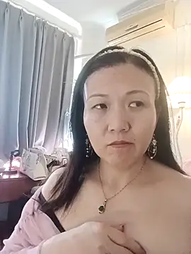 Snapshot of Joanna1122 chatting on 6, 2, 2026 Joanna1122 online show from 6, 2, 2026