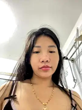 Snapshot of Miumieu chatting on 9, 11, 2025 Miumieu online show from 9, 11, 2025