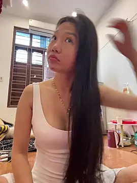 Miumieu online show from 20, 12, 2025