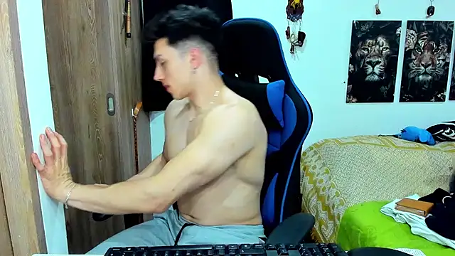 javiersexymann online show from 13, 12, 2024