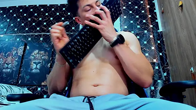 javiersexymann online show from 18, 2, 2026