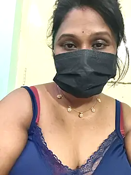 Snapshot of chaitara-reddy chatting on 29, 4, 2026 chaitara-reddy online show from 29, 4, 2026