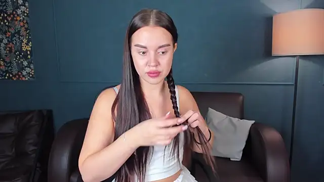 AmeliaRoyale online show from 7, 10, 2025