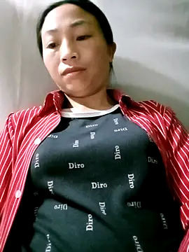 Snapshot of lucybaby00 chatting on 27, 4, 2026 lucybaby00 online show from 27, 4, 2026