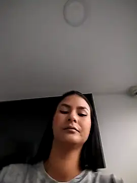 Snapshot of gabysanta_ chatting on 27, 10, 2025 gabysanta online show from 27, 10, 2025