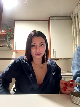 NoeliaGarcia17 online show from 12, 1, 2026