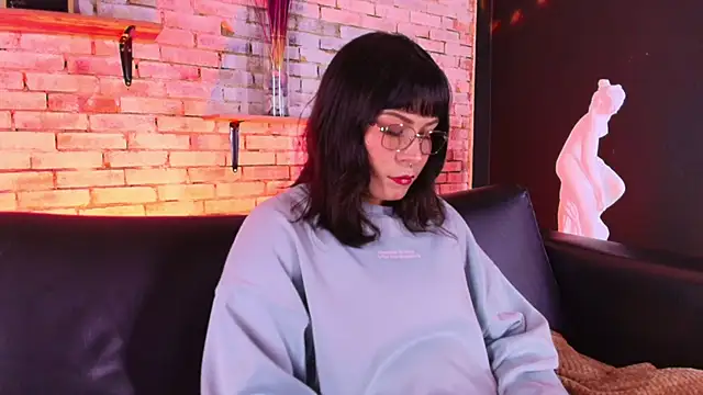 kitty malach online show from 6, 4, 2026