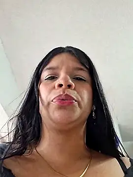 Eiimy pretty online show from 24, 10, 2025