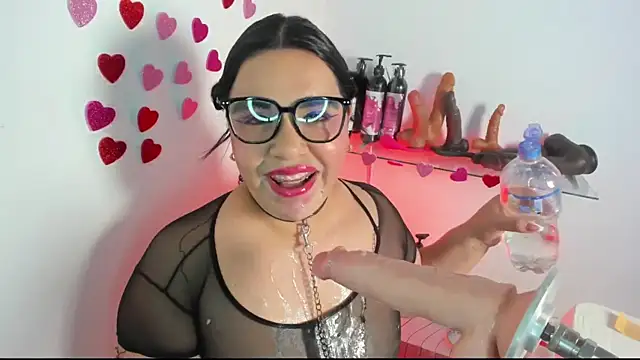 Snapshot of Alanna-sloppy chatting on 31, 5, 2026 Alanna-sloppy online show from 31, 5, 2026