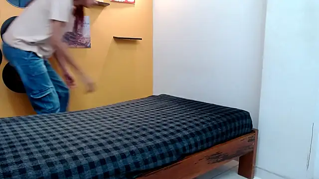 skinnyverus18 online show from 19, 3, 2026