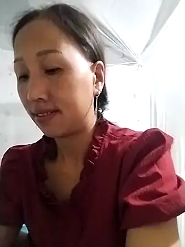 cute love00 online show from 8, 10, 2025