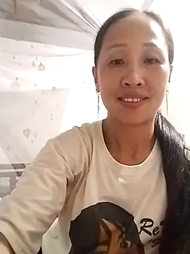 cute love00 online show from 10, 10, 2025