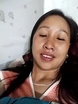 cute love00 online show from 18, 2, 2026