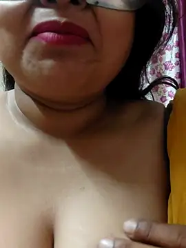 Snapshot of sana_khan666 chatting on 9, 10, 2025 sana khan666 online show from 9, 10, 2025