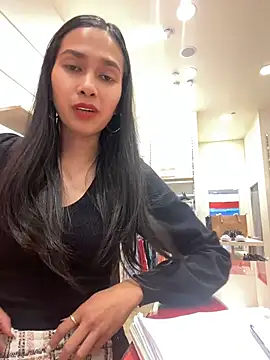Snapshot of RoseMorena72925 chatting on 22, 7, 2026 RoseMorena72925 online show from 22, 7, 2026
