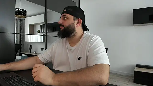 Snapshot of DravenPeak chatting on 10, 10, 2025 DravenPeak online show from 10, 10, 2025