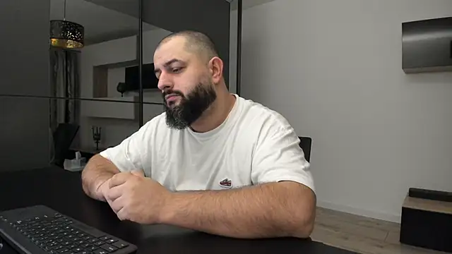 Snapshot of DravenPeak chatting on 20, 10, 2025 DravenPeak online show from 20, 10, 2025