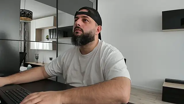 Snapshot of DravenPeak chatting on 1, 11, 2025 DravenPeak online show from 1, 11, 2025