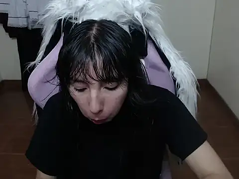 Snapshot of ScarlettShirahoshi chatting on 9, 1, 2026 ScarlettShirahoshi online show from 9, 1, 2026