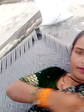 Snapshot of Mohini-xx chatting on 14, 9, 2025 Mohini-xx online show from 14, 9, 2025